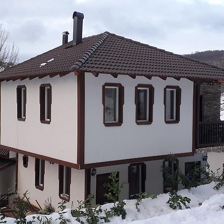 Restaurant And Apartments - T'Ga Za Jug Lazaropole Екстер'єр фото